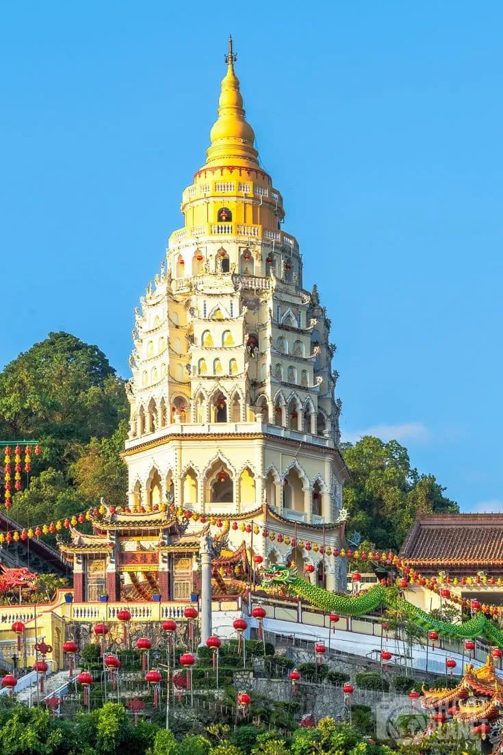 Borneo Tribes Caves Trails